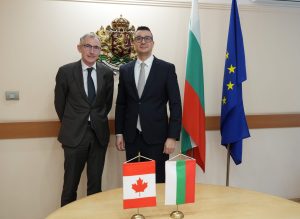 Студентски стажове в Националната агенция за оценяване и акредитация по проект „От висше образование към заетост“