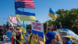 Тръмп и Путин не подкрепят европейско-украинската идея за временно прекратяване на огъня, заяви Кремъл