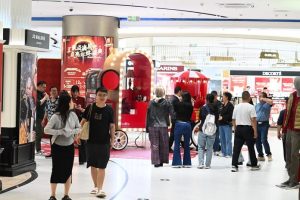 Пазаруването през пролетния фестивал показва нова тенденция