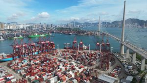 Данни от Гуейджоу: Марширане напред на твърда земя