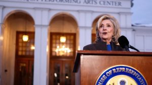 Панелът на Камарата на представителите на САЩ публикува видео на показанията на Клинтън на Епщайн