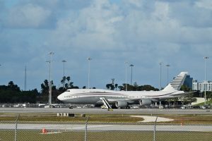 САЩ се стремят да разположат подарен от Катар луксозен самолет като Air Force One за четвърти юли